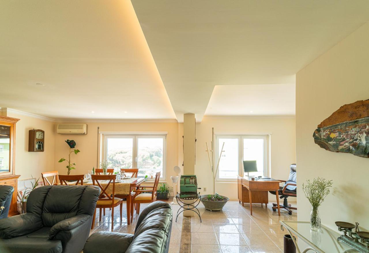 Family Comfort House Seixal  Exterior photo